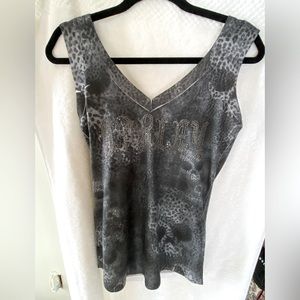 Harley-Davidson ~ Gray Skulls with Bling Harley on the front Shirt